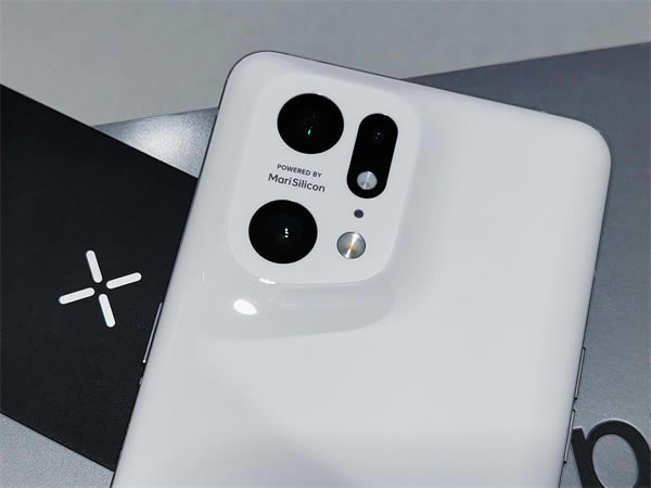 Oppo Find X5 ProÆ Oppo Find X5 Prowuy