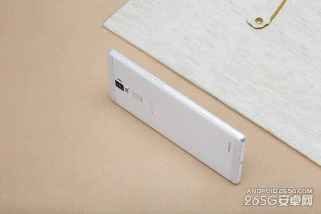 OPPO R7 PlusٷDp