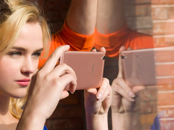 OPPO R9С ׌ҹ
