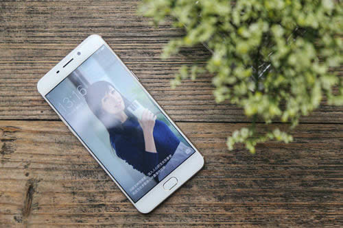 Nubia Z11OPPO R9Ă 