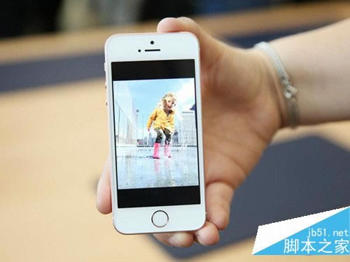 iPhone SEAMate7