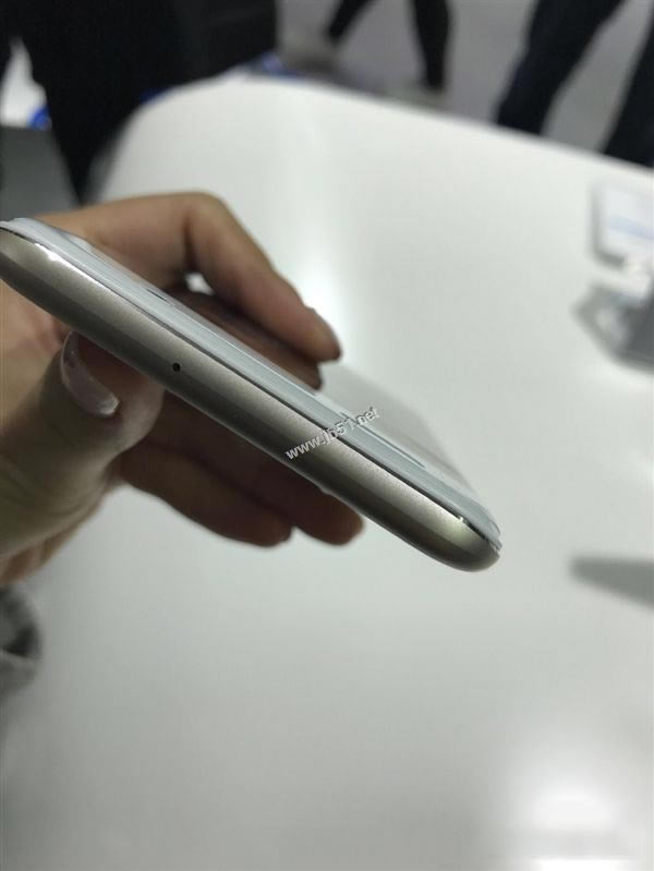 vivo Xplay6Amate9Ă Amate9vivo Xplay6Ԕ^euy_֙Cuy_֙CWԺ_վ