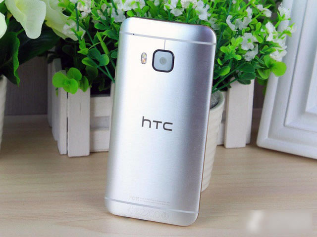 HTC One M9DƬ