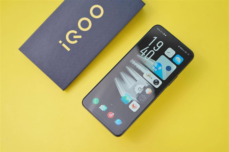 iQOO Neo5Æ iQOO Neo5w