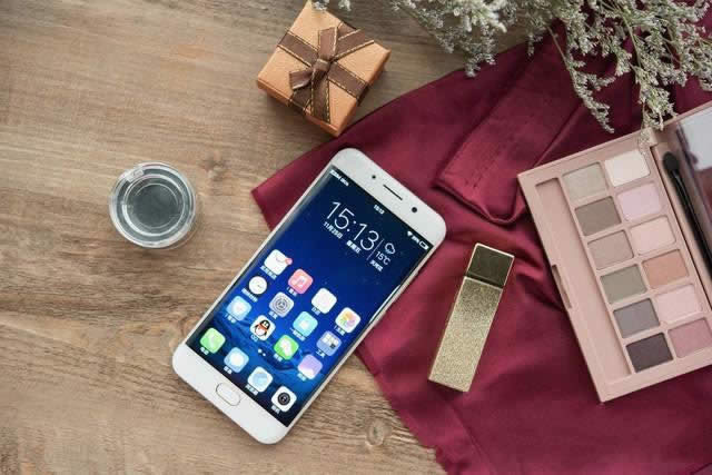 vivoXplay6ĂɫÿvivoXplay6õcɫCȈDp