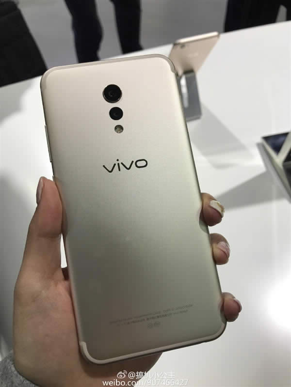 vivo Xplay6FCDp