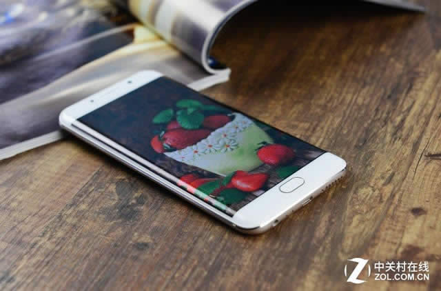 vivo Xplay6uy 