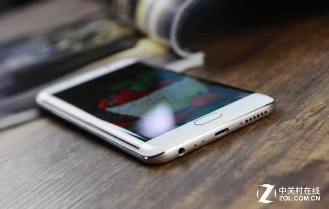 vivo Xplay6uy 