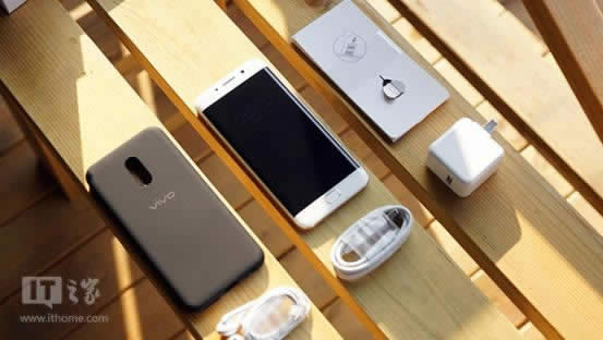 vivo Xplay6_ֈDpuy