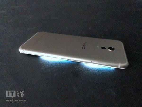 vivo Xplay6wuy㵽Ş֙C